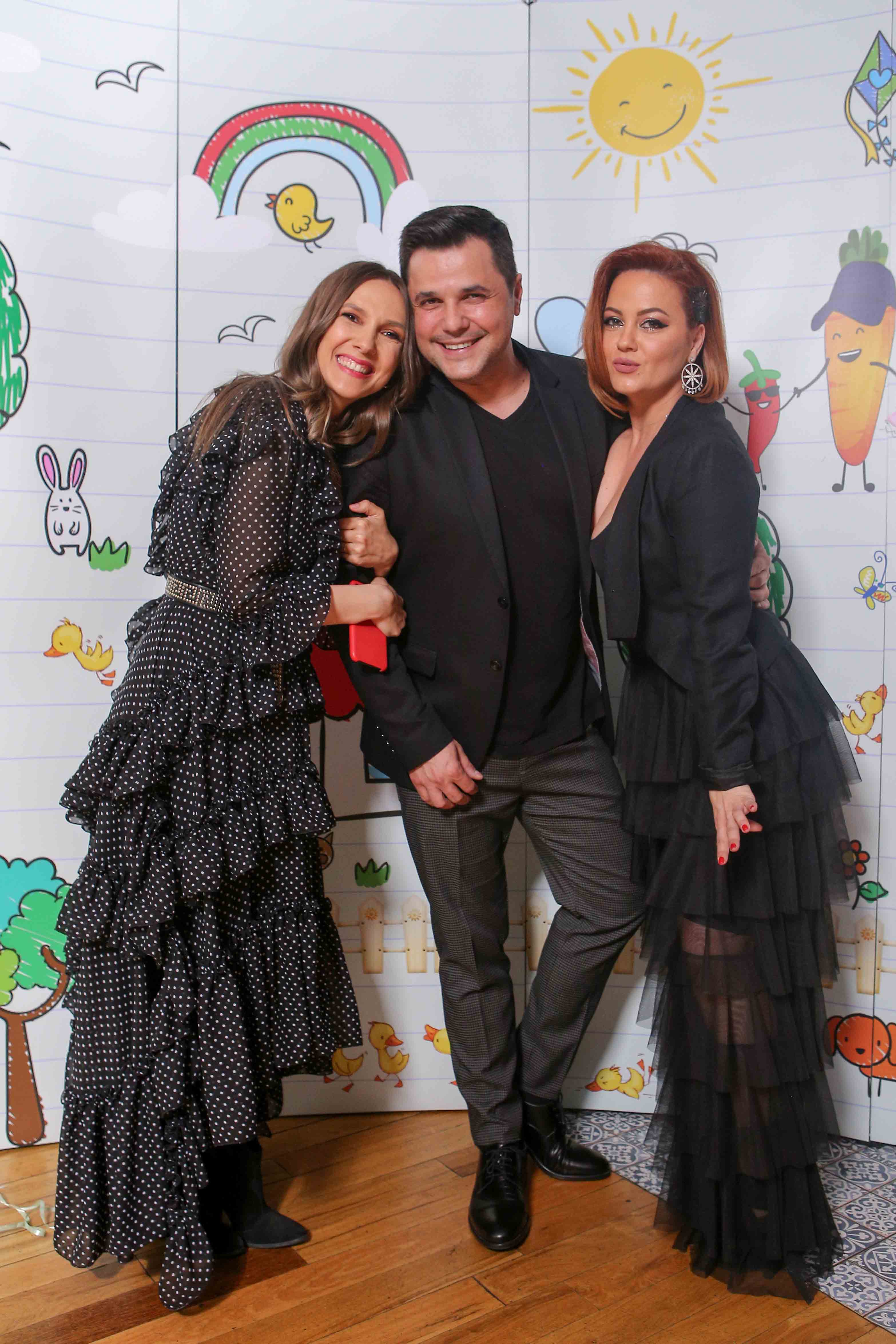Cele mai frumoase imagini de la botezul celui de-al doilea băiețel al Adelei Popescu și al lui Radu Vâlcan | FOTO