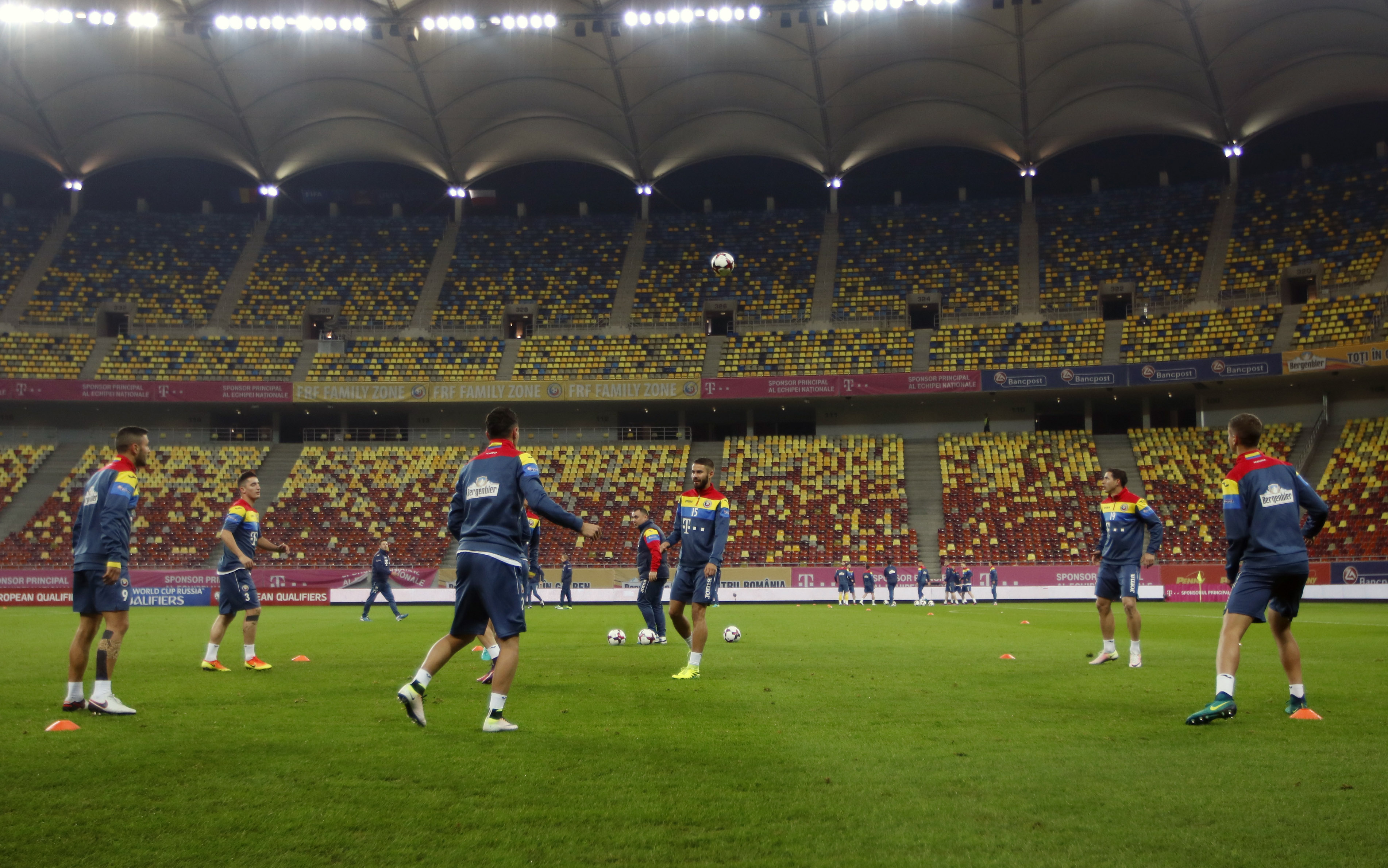 România - Polonia 0-3! Asta DA UMilință! Grosicki și Lewandowski, dublă, ne-au executat! Noi - leșinați, ei - eLEWAți! Petarde în tribune și pe teren | LIVE BLOG