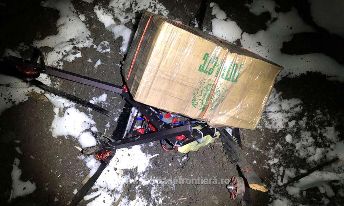 O dronă a aterizat forțat la granița cu Republica Moldova. Aparatul de zbor era încărcat cu țigări de contrabandă în valoare de mii de lei