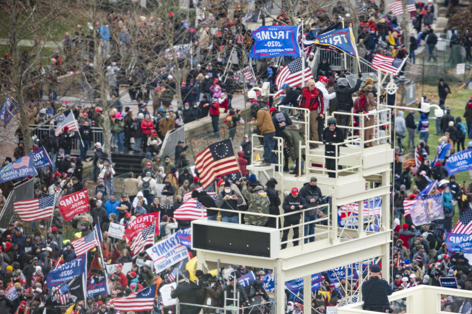 Scenele șocante din SUA, în imagini. Fotografii incredibile din Congresul american