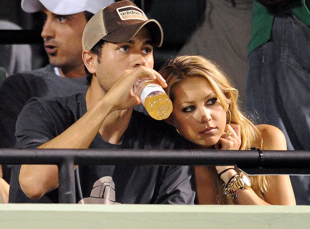 Enrique Iglesias și Anna Kournikova așteaptă al patrulea copil. Sunt împreună de 24 de ani și au deja gemeni și o fetiță