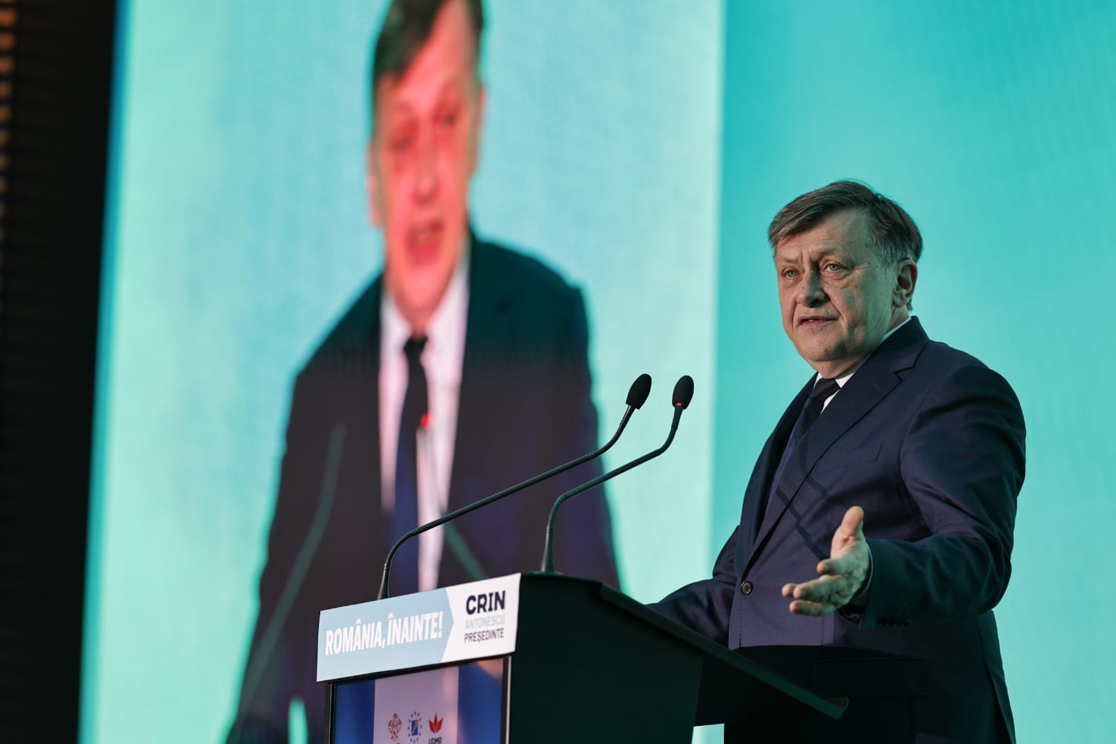 Crin Antonescu și-a lansat programul politic „România, înainte!” pentru alegerile prezidențiale