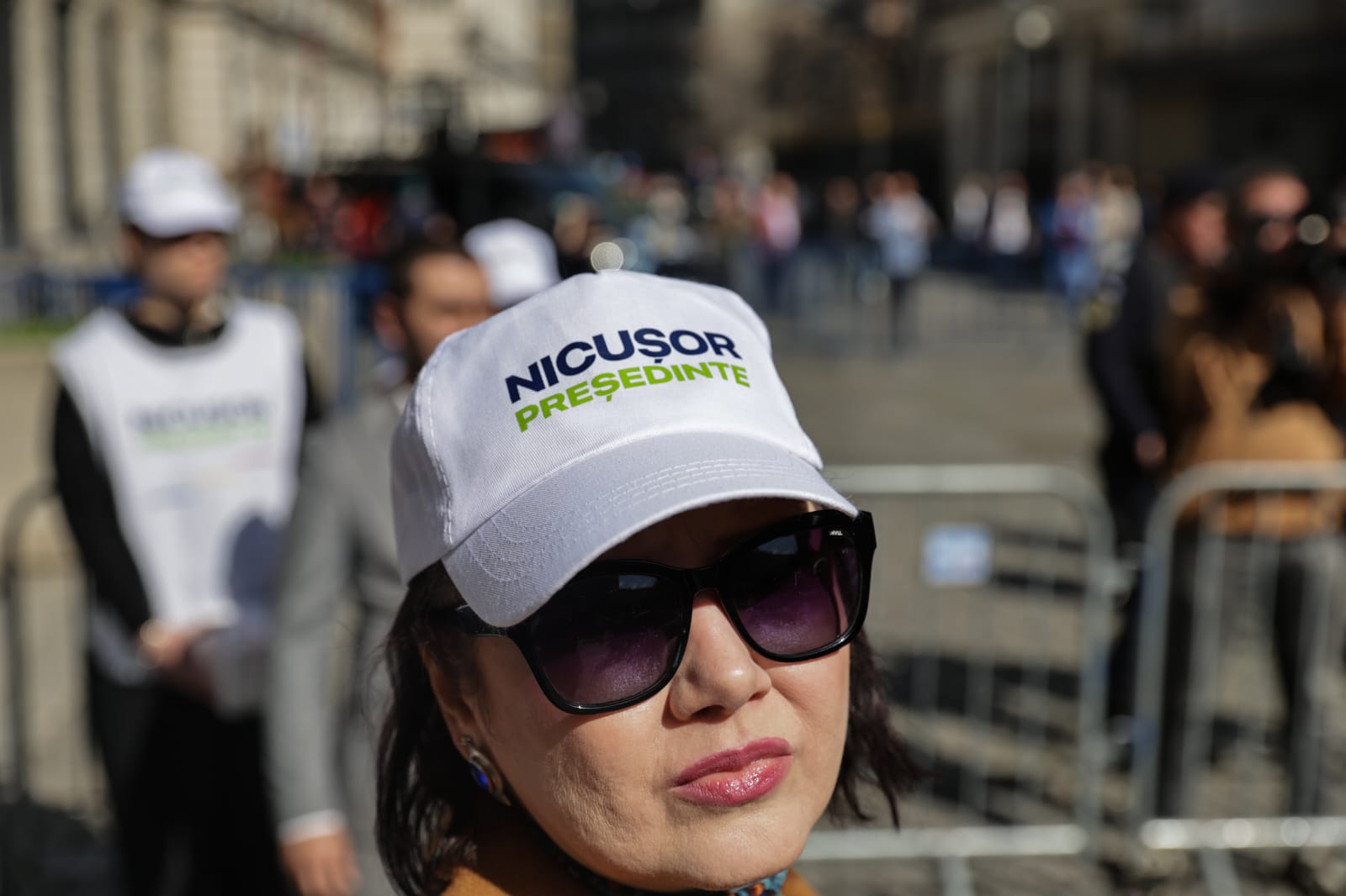 Nicușor Dan și-a depus candidatura la alegerile prezidențiale: „Vocea oamenilor se va auzi mult mai mult”