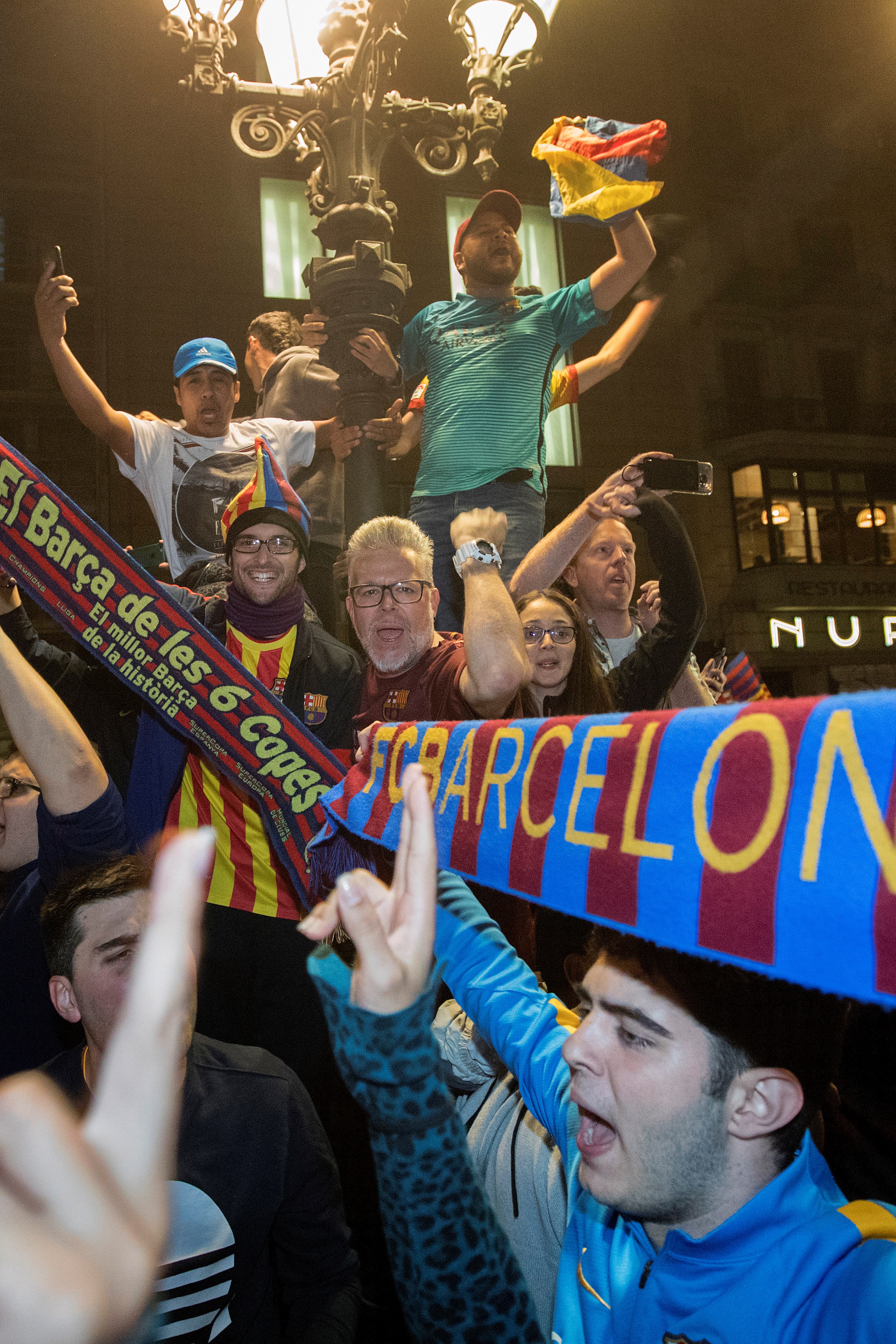 Barcelona este noua campioană a Spaniei. Catalanii au declanşat fiesta / GALERIE FOTO&VIDEO