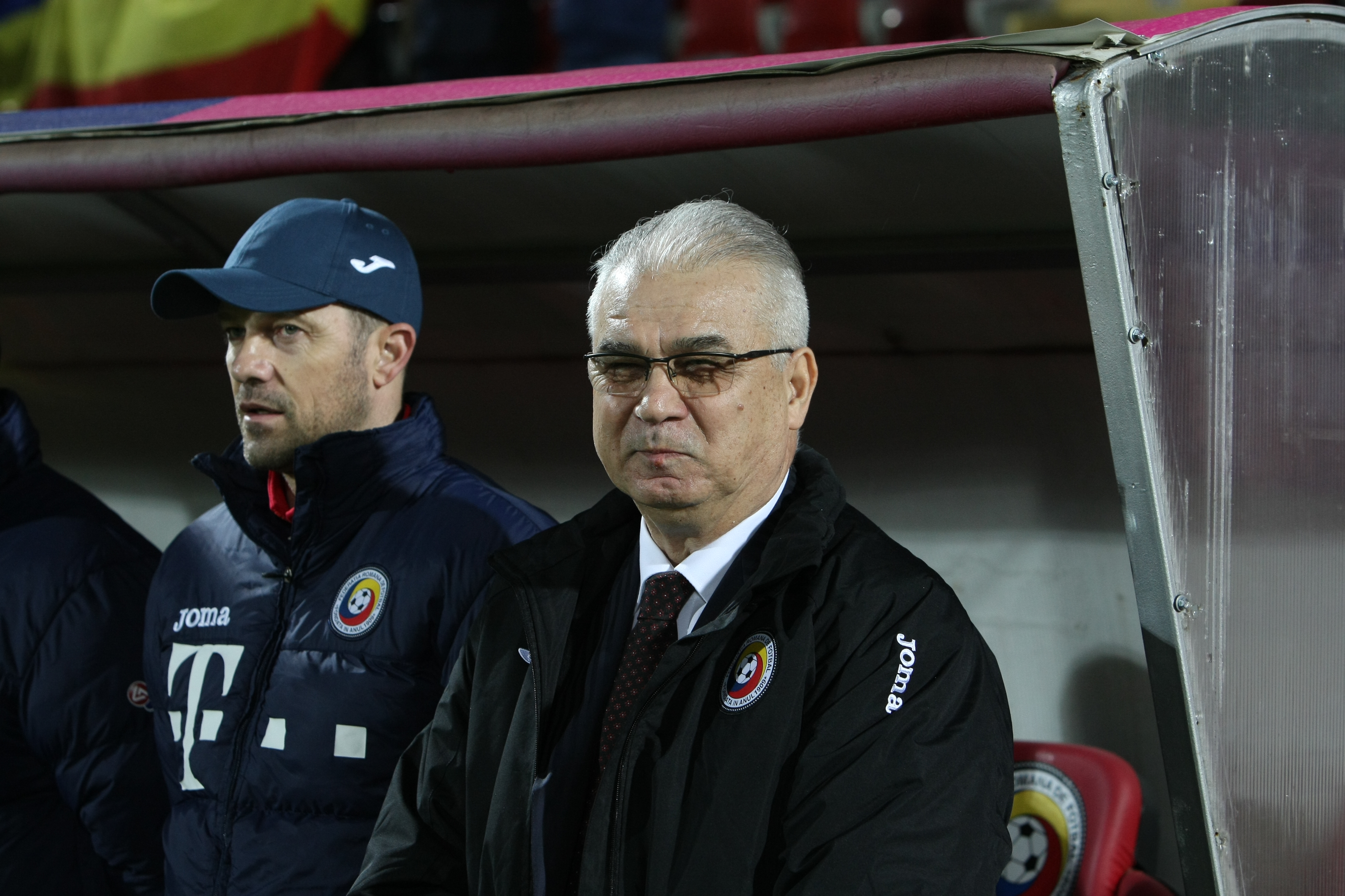 Amical, România - Lituania 1-0. Puiule, EL e Dumnezeul tău, nu icoanele! ^Debutantul Nicușor Stanciu a decis meciul / LIVEBLOG&FOTO&&VIDEO
