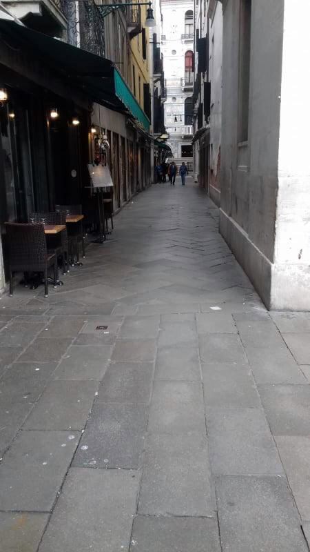 Veneția este pustie. O româncă, ghid în orașul cu 30 de milioane de turiști pe an: „Financiar, e un dezastru”