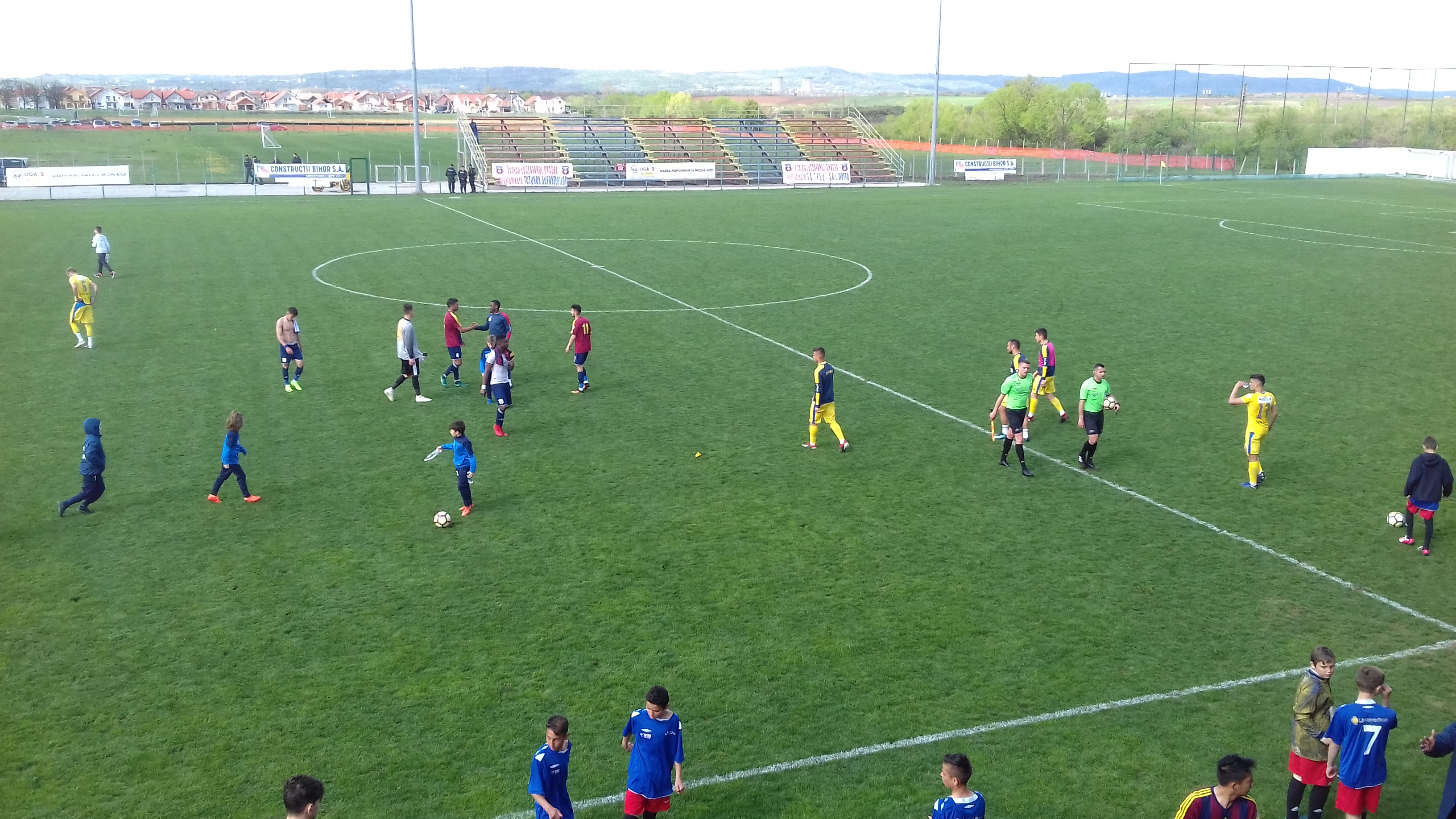 Răzmeriță la Petrolul Ploiești. 10 suporteri prahoveni i-au băgat în ședință pe fotbaliști, după 1-3 cu Luceafărul Oradea