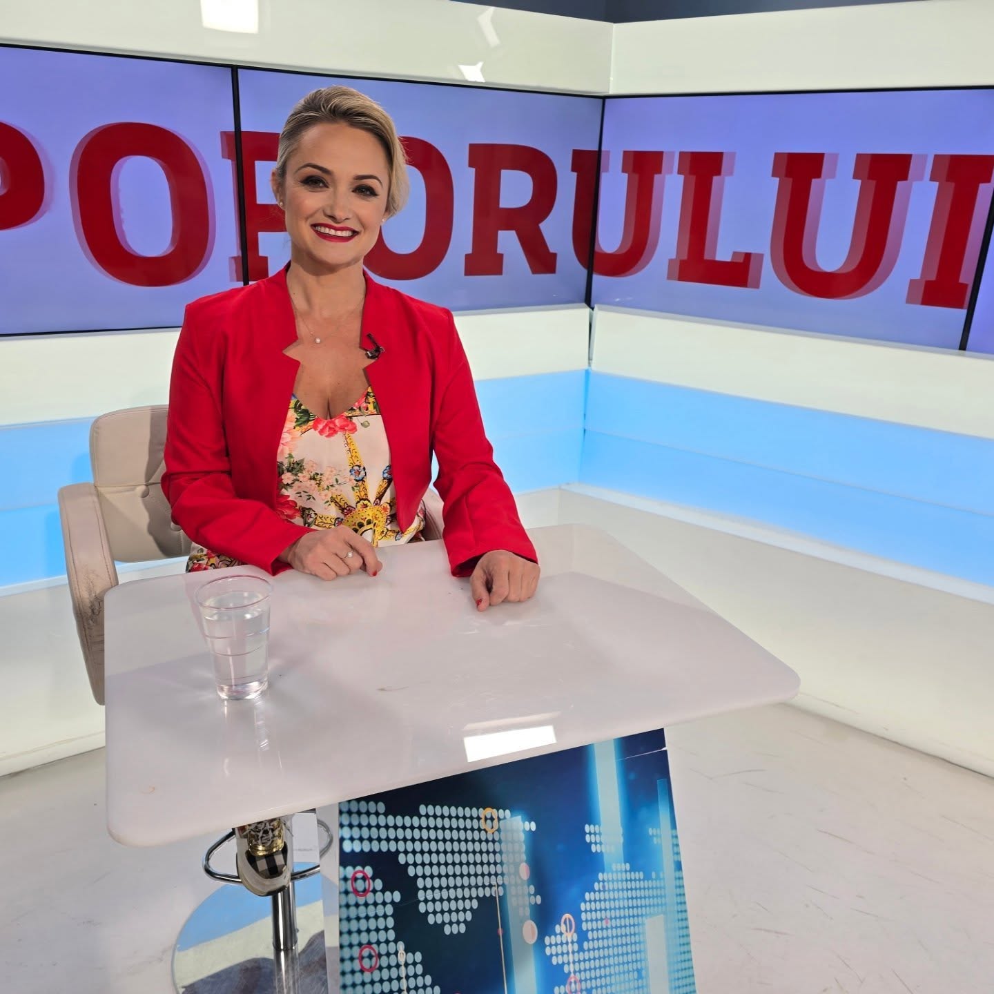 Amalia Bellantoni, care a împiedicat-o pe Diana Șoșoacă să candideze la prezidențiale, și soțul său, reținuți pentru tâlhărie. Cum au spart mascații ușa ca să poată intra