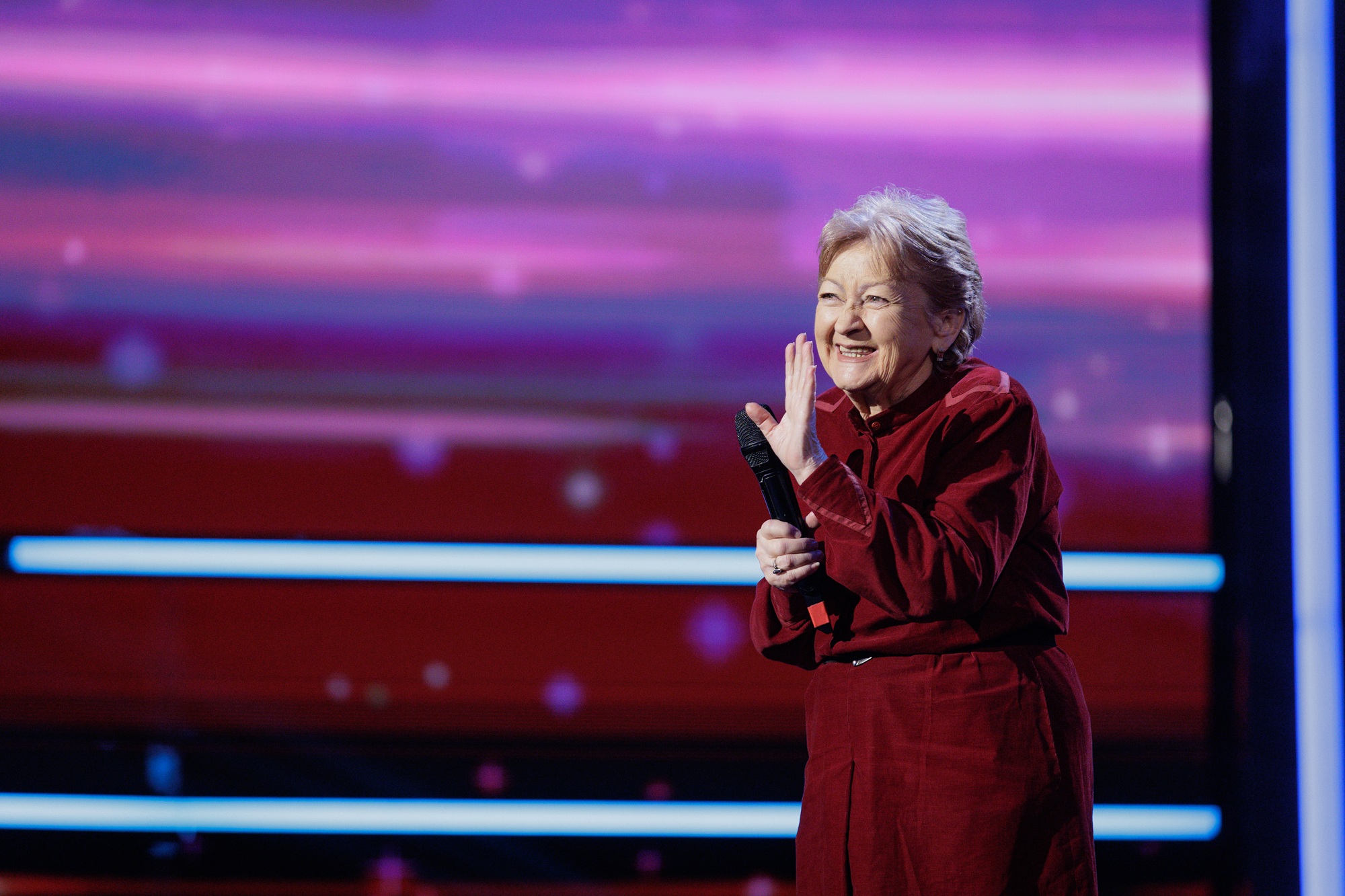 Mihai Bobonete i-a dat Golden Buzz Doinei Andronachi, o pensionară de 83 de ani, la „Românii au talent”: „Pentru mine începe o nouă viață”