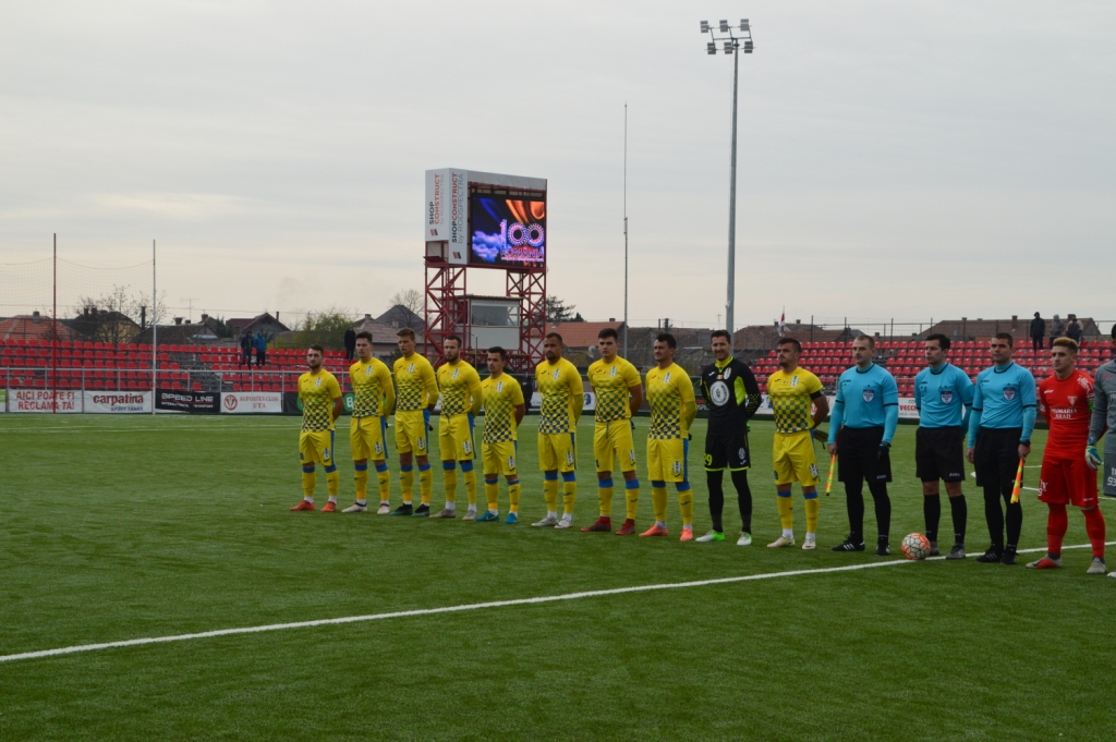Ionuț Popa a sărit la arbitrul Cristian Codrea. Recent, ”Popică” și-a alergat un jucător / GALERIE FOTO