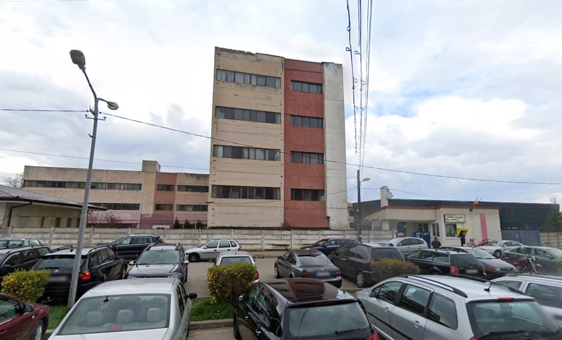 Tensiuni la Fabrica de Arme din Cugir, care acumulează datorii de la an la an: sindicatul contestă numirea unui director de profesie psiholog