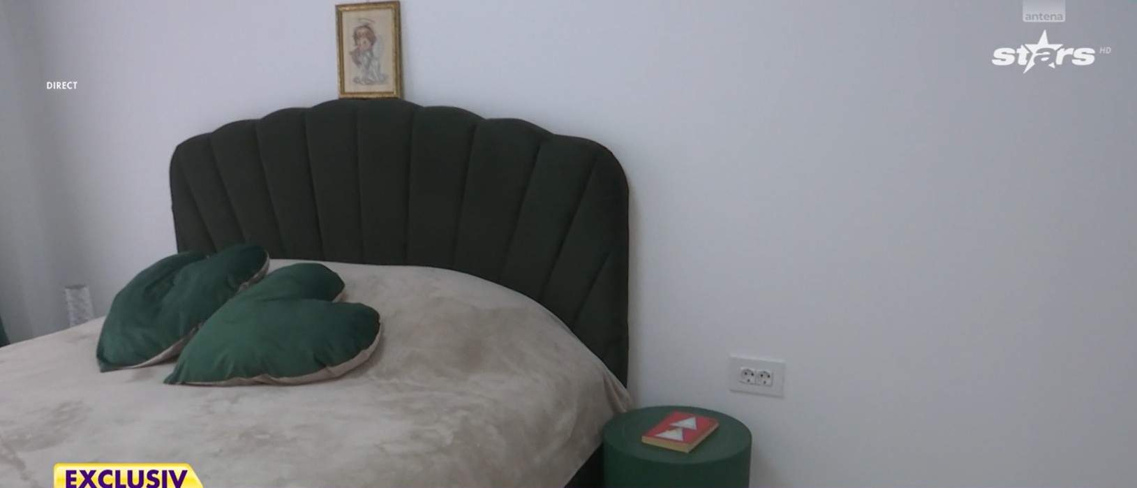 Imagini din casa în care locuiesc Dinu Maxer și Magdalena Chihaia. Și-au transformat apartamentul într-un muzeu. „Bucătăria a fost montată de mine”