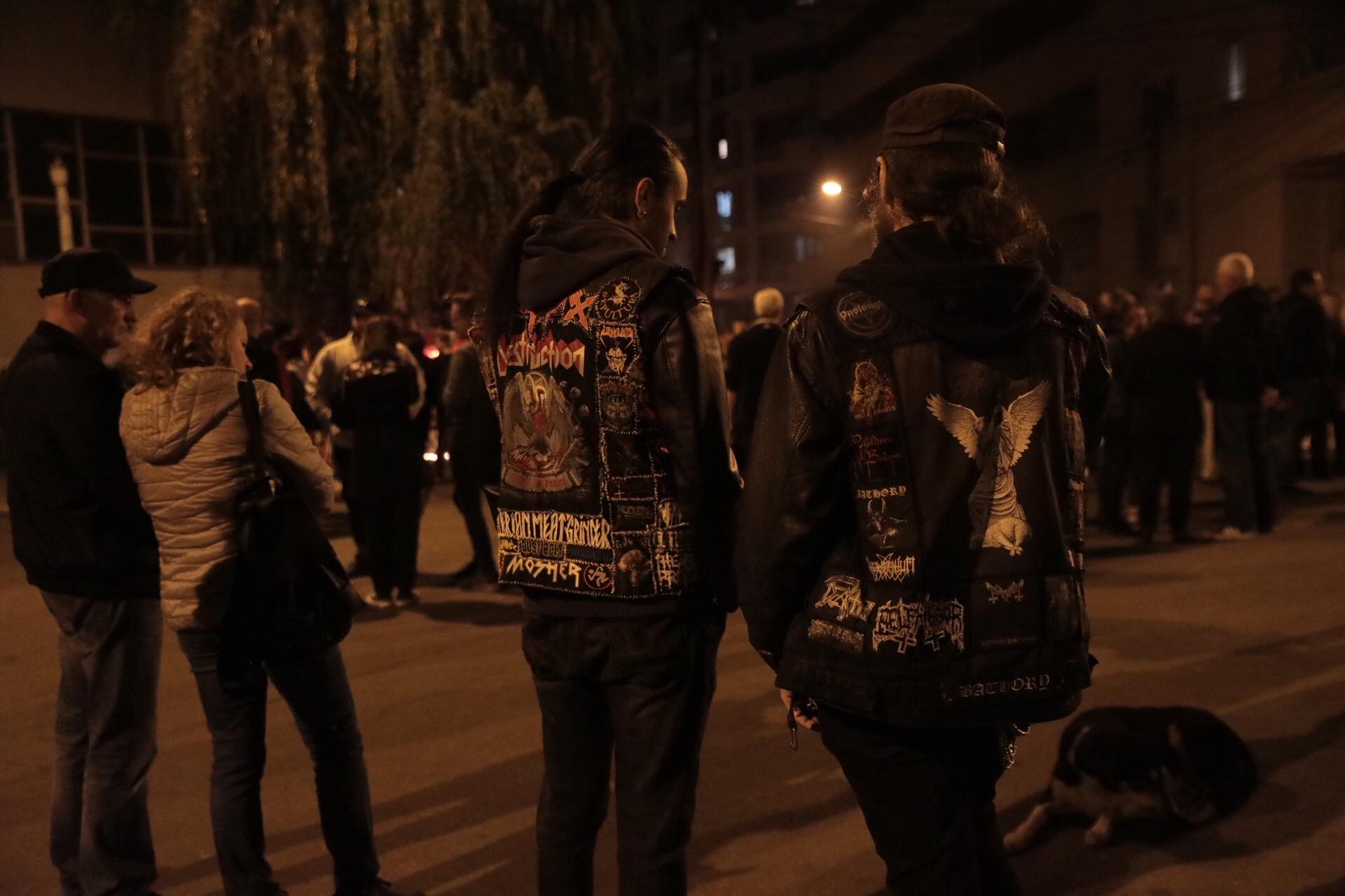 Marș în memoria victimelor de la Colectiv. Fotografiile tinerilor care au murit au fost așezate în fața Parchetului