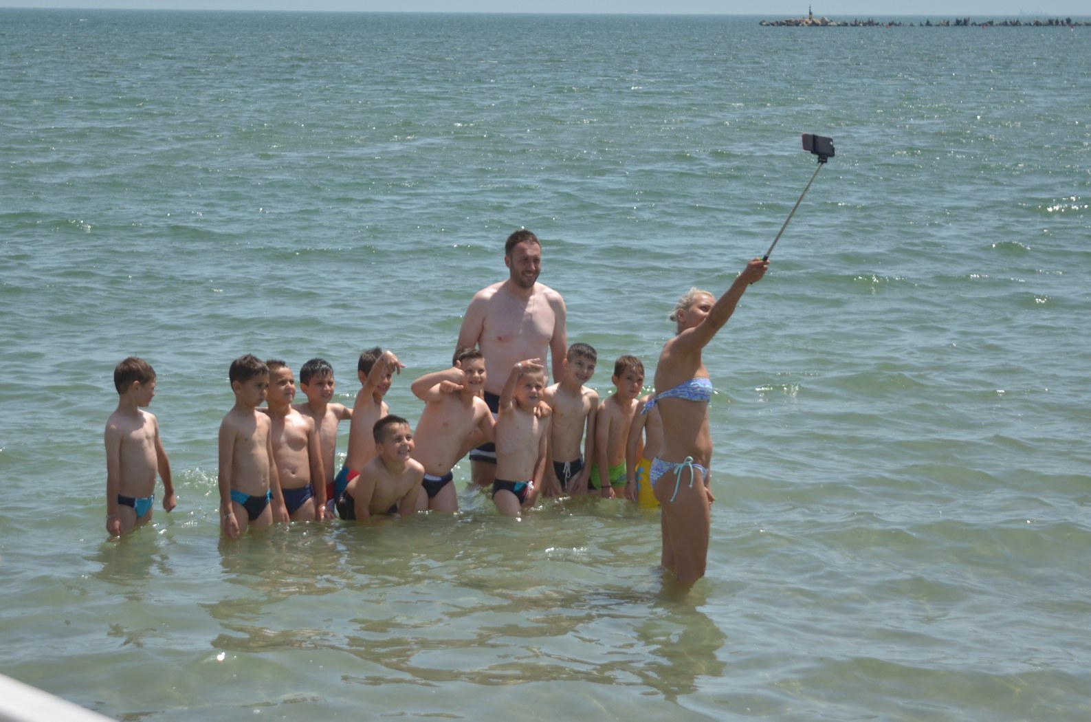 Peste 40.000 de turiști vin la mare de Rusalii! Primii au ajuns deja la plajă | GALERIE FOTO