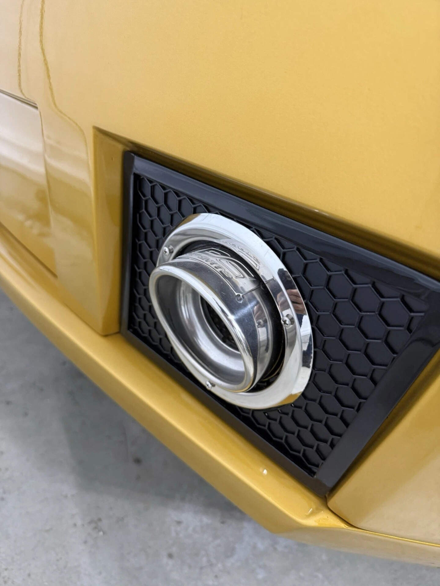 Cel mai ieftin "Gallardo" din lume are doar 99 de cai-putere și costă cât un VW Golf second-hand