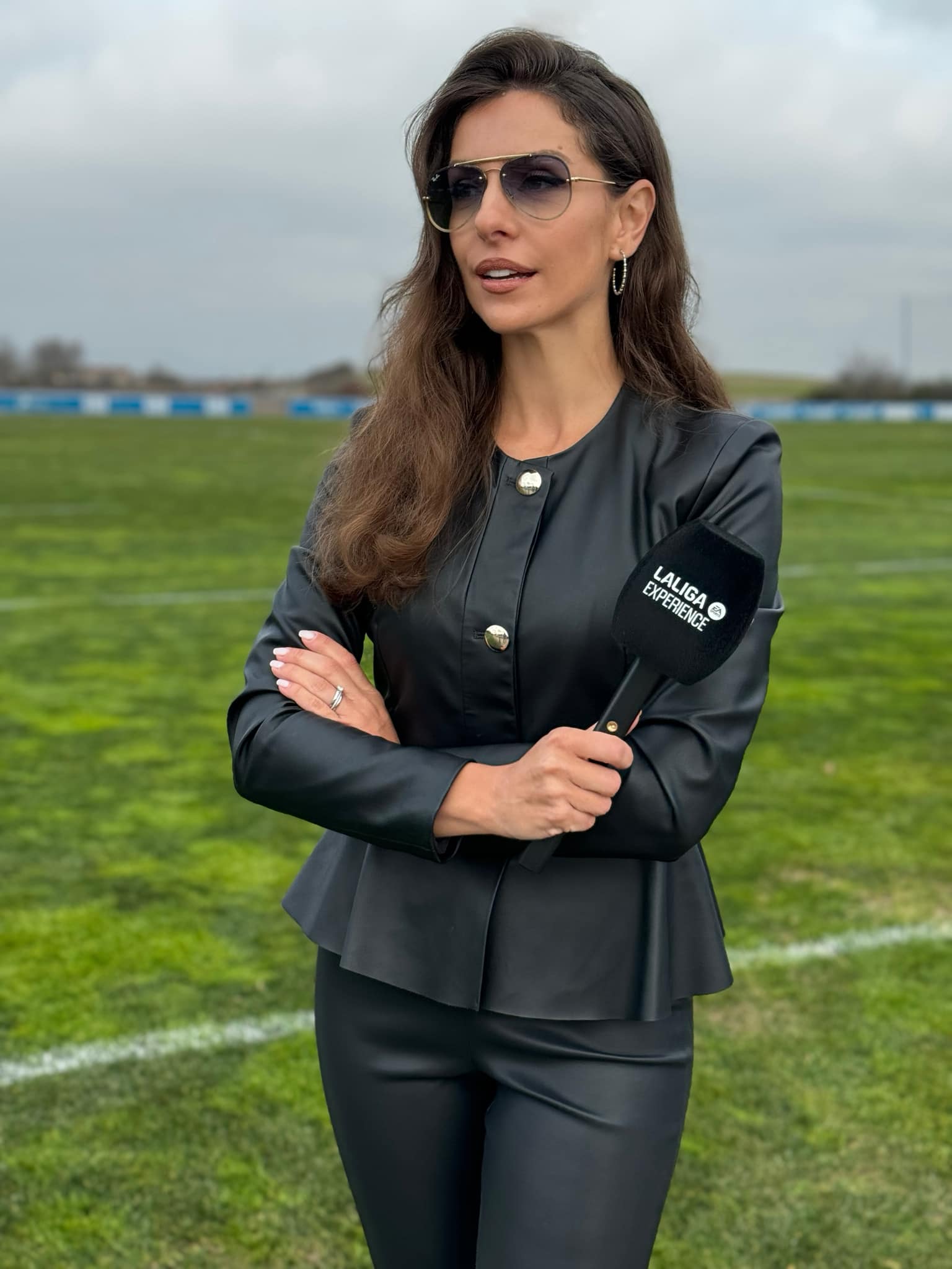 Ce face Simona Țăranu cu hainele pe care nu le mai poartă. „Las o parte să văd dacă mă răzgândesc sau revine moda”