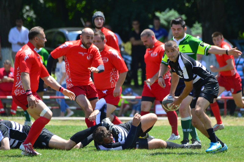 Sportul și Grivița, cele mai vechi echipe, își dispută întâietatea în liga a treia / FOTO