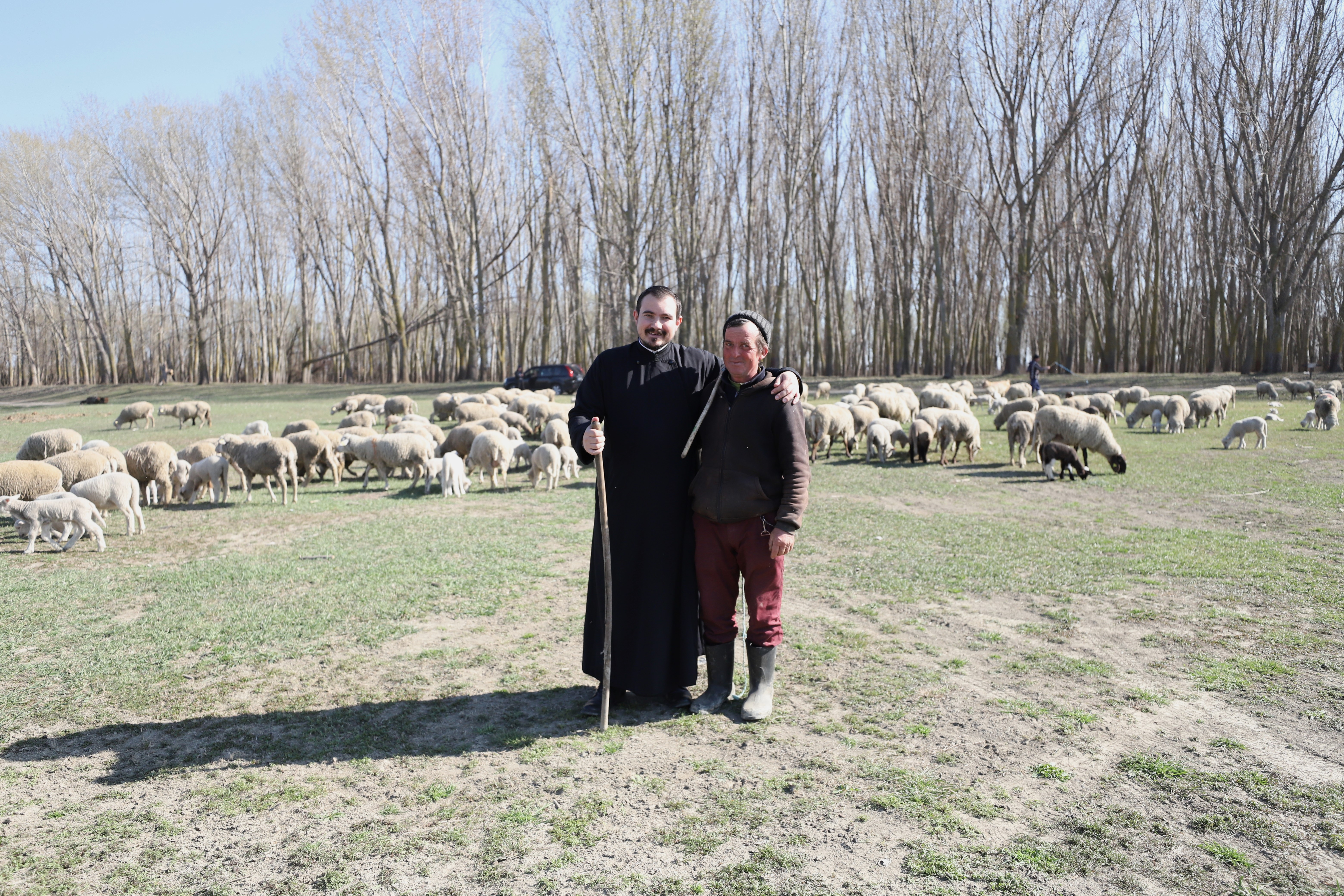 Părintele Balaban a deschis cu fonduri europene prima pensiune din Dăeni, Tulcea: „Am crezut în visul ăsta când nimeni nu credea!”