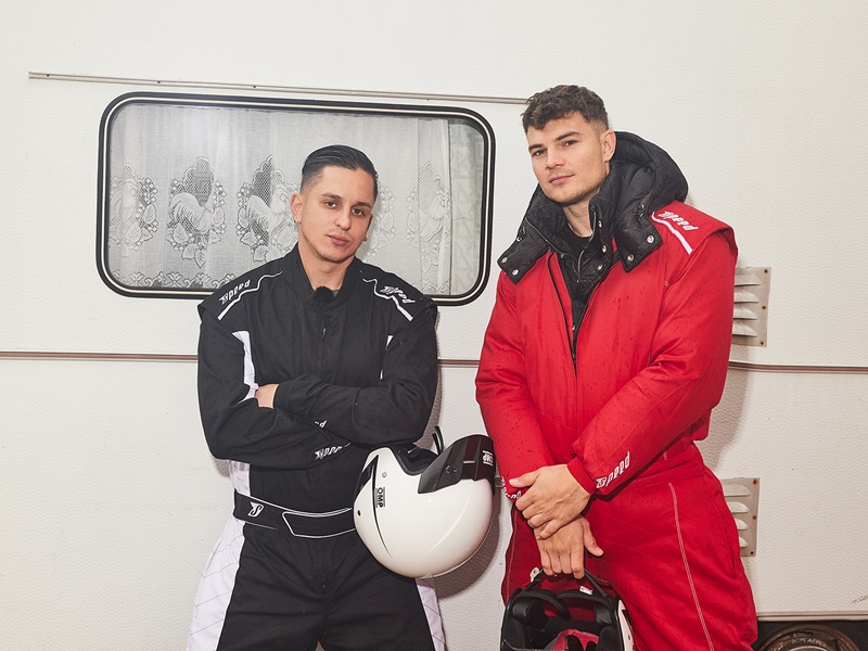 Hetedjére sikerült csak a KRESZ vizsga Aureliónak: megbüntették szabálytalan vezetés miatt Pumped Gabóval - videó