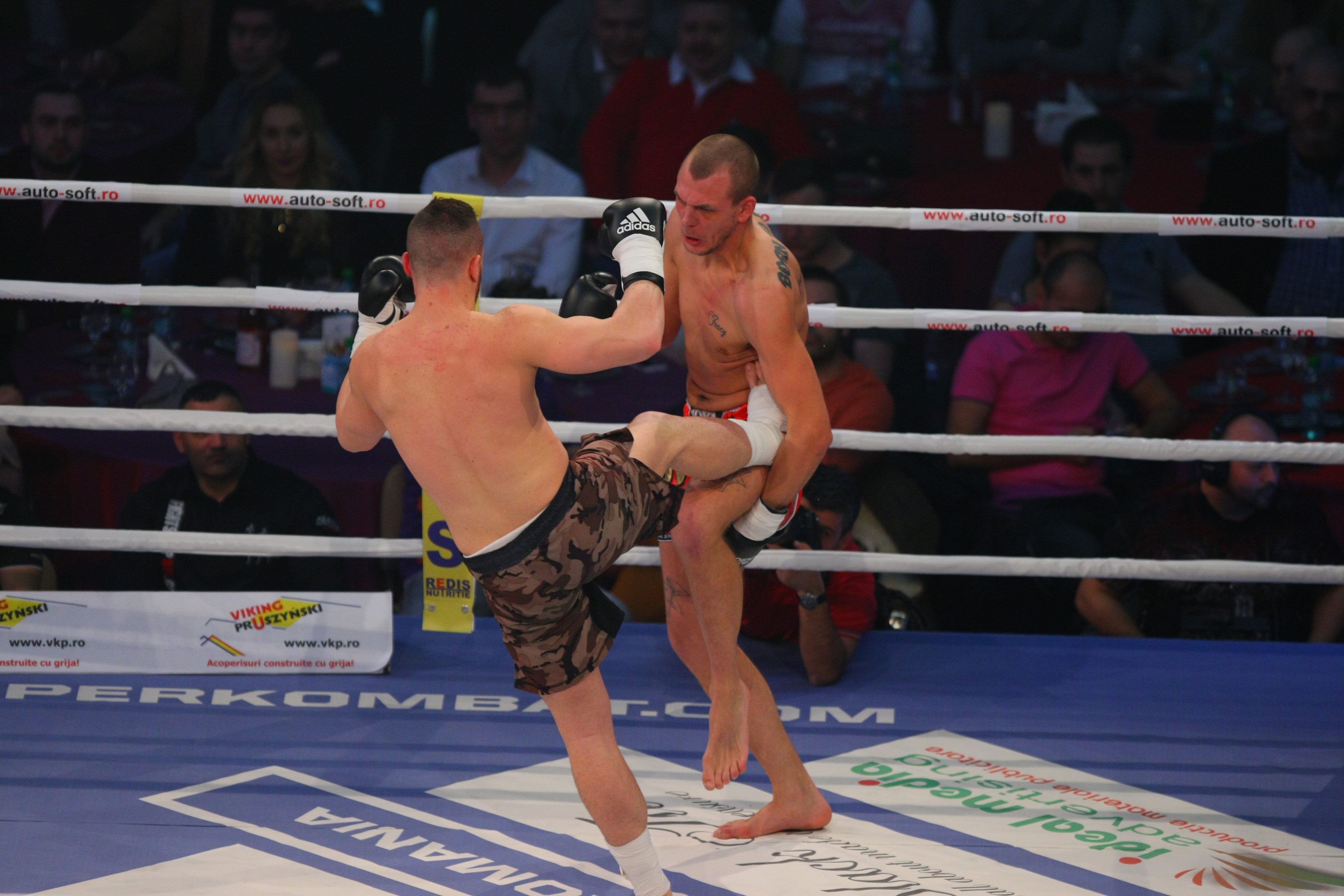 Meciul în urma căruia Amansio Paraschiv a devenit campion mondial Superkombat New Heroes! VIDEO& FOTO