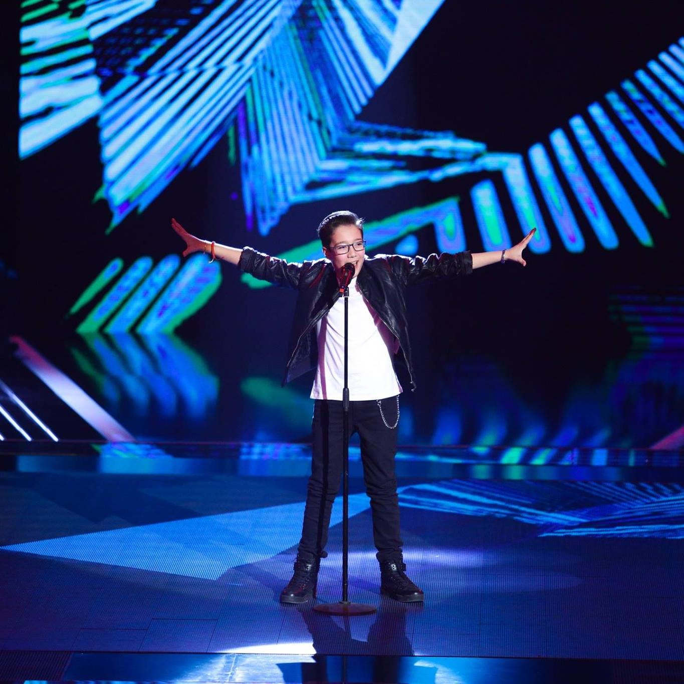 Cine e Theodor Andrei, reprezentantul României la Eurovision 2023. Tânărul are peste 100 de melodii compuse