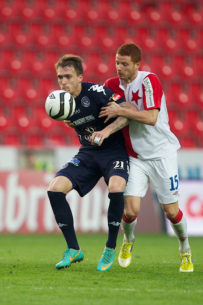 EROUL Rapidului, dat afară disicplinar de la Slavia. Era la juniori!