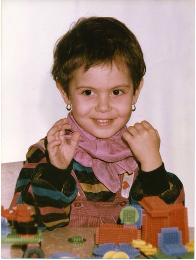 Cum arătau vedetele în prima zi de școală. Smiley, Andi Moisescu și Andreea Esca sunt de nerecunoscut