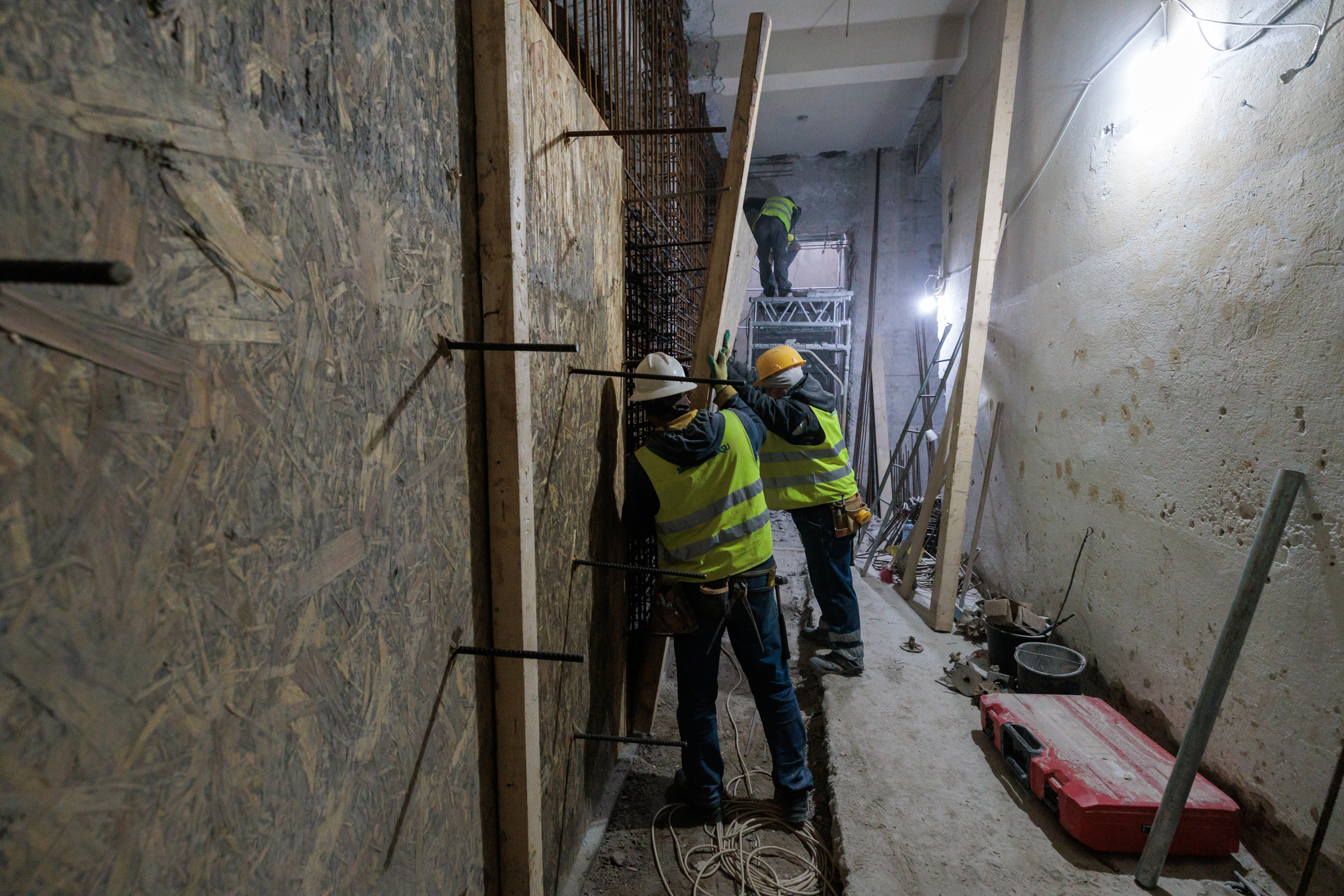 REPORTAJ. Libertatea a intrat pe șantierul Palatului Universității din București. „În curtea interioară s-au făcut descoperiri arheologice”. Cât timp vor dura lucrările de restaurare 