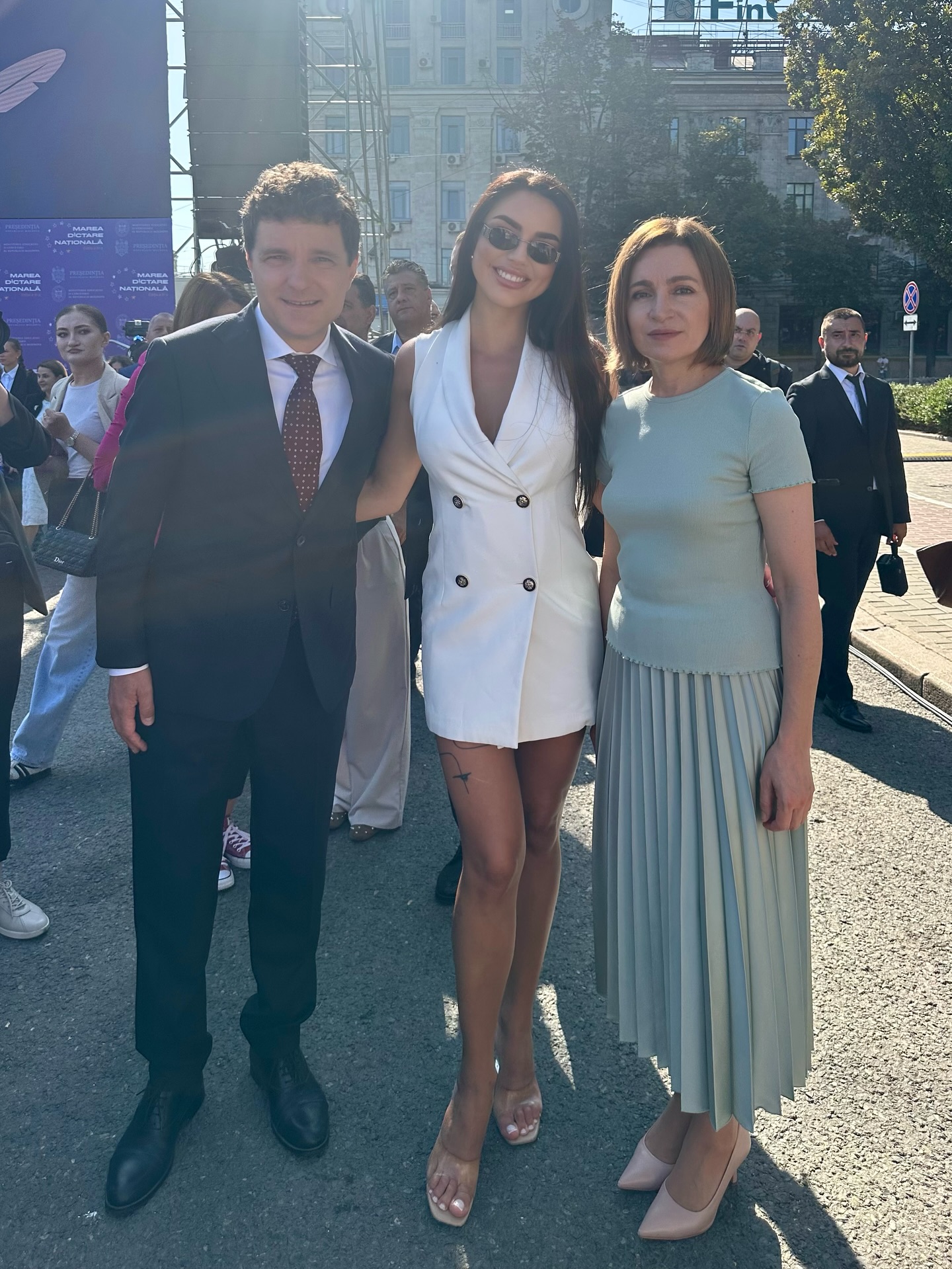 Ispita Cristina Scarlevschi de la Insula Iubirii s-a pozat cu Nicușor Dan și Maia Sandu: „Mă simt recunoscătoare și mândră”. E originară din Republica Moldova