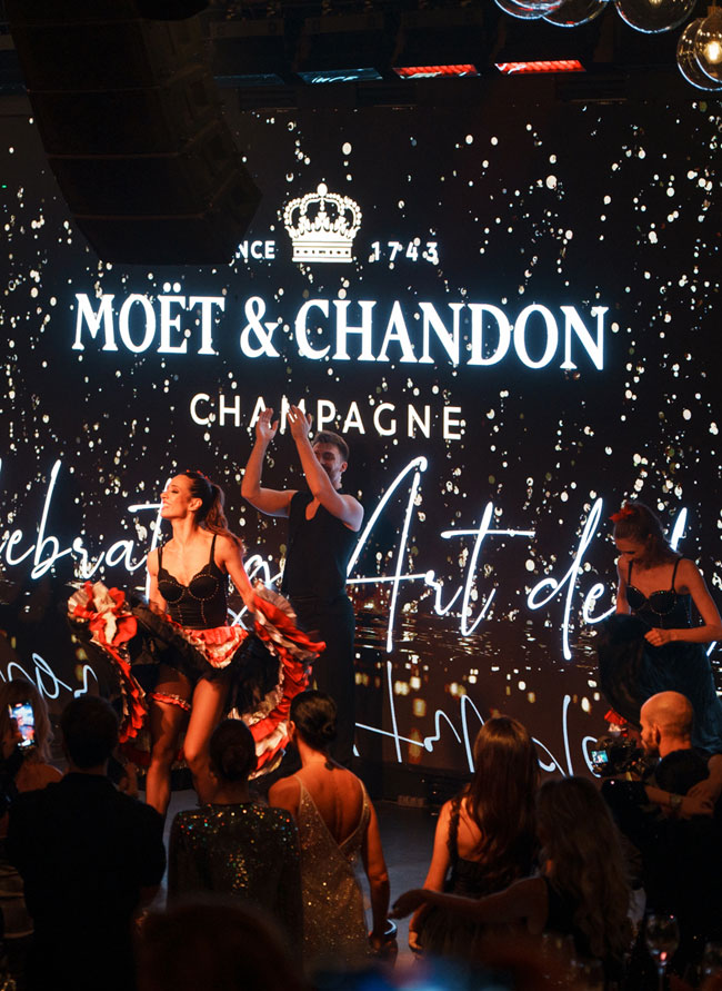 MOËT &amp; CHANDON, la ceas aniversar