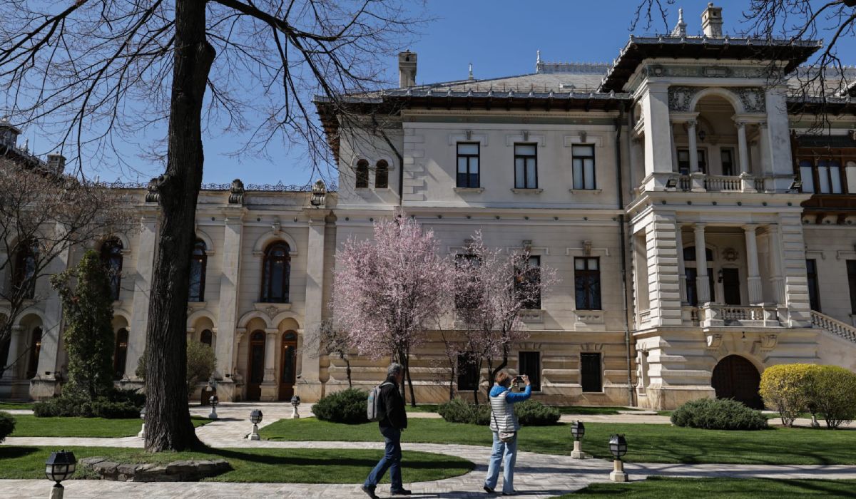 Palatul Cotroceni își deschide porțile în acest weekend. Care sunt condiţiile de vizitare și ce tururi sunt gratuite în București