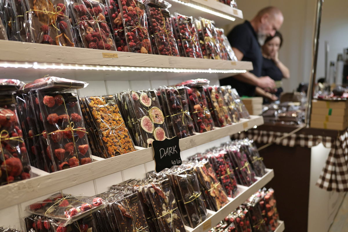 Chocolate Saga 2025: festivalul care sparge toate regulile la Biblioteca Națională. Ciocolată cu vin roșu, parfumuri de lux și praline cu ardei iute