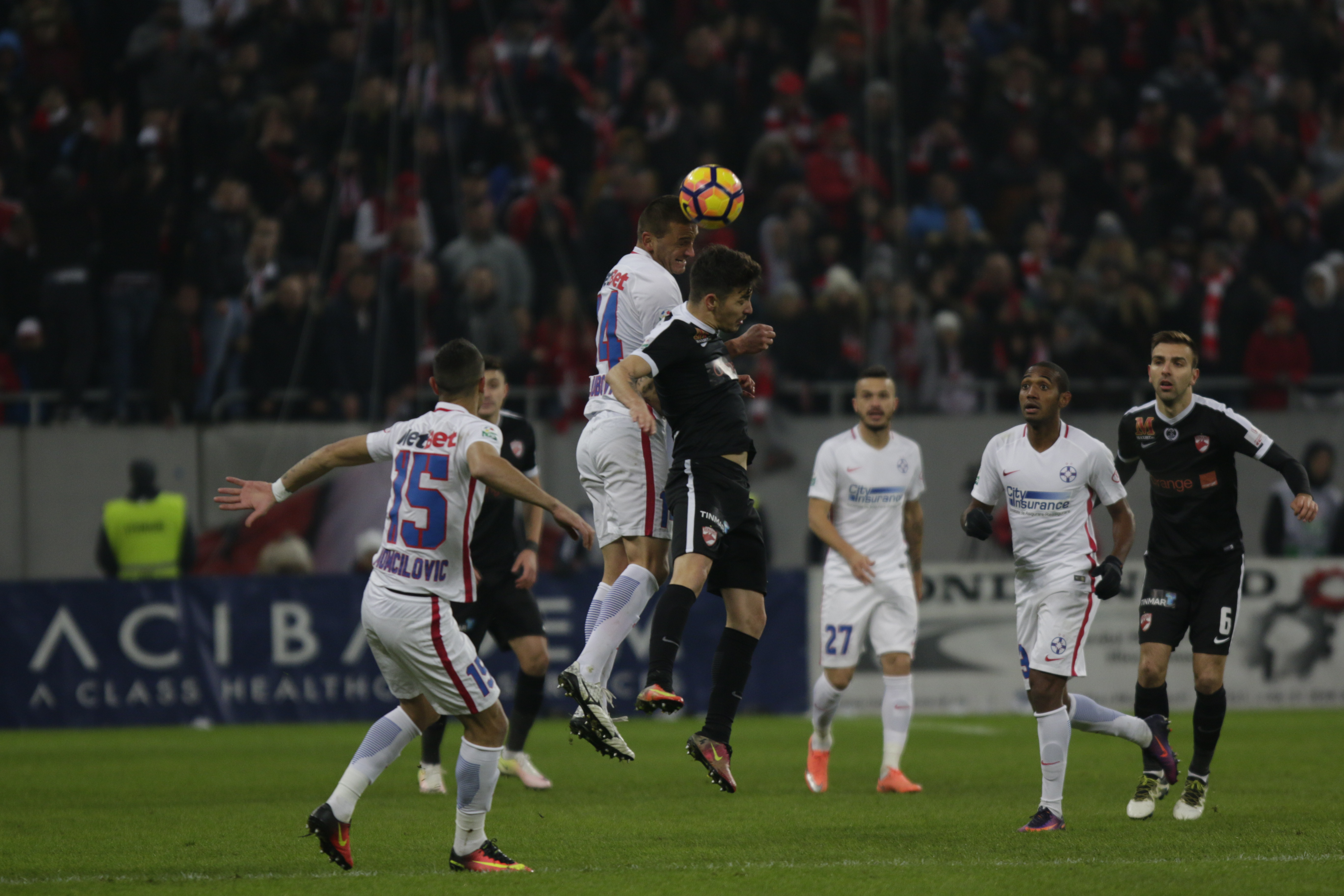 Dinamo - Steaua 3-1. Nemec i-a făcut pe Niță și pe Tamaș să pară Stan și Bran | LIVEBLOG și GALERIE FOTO