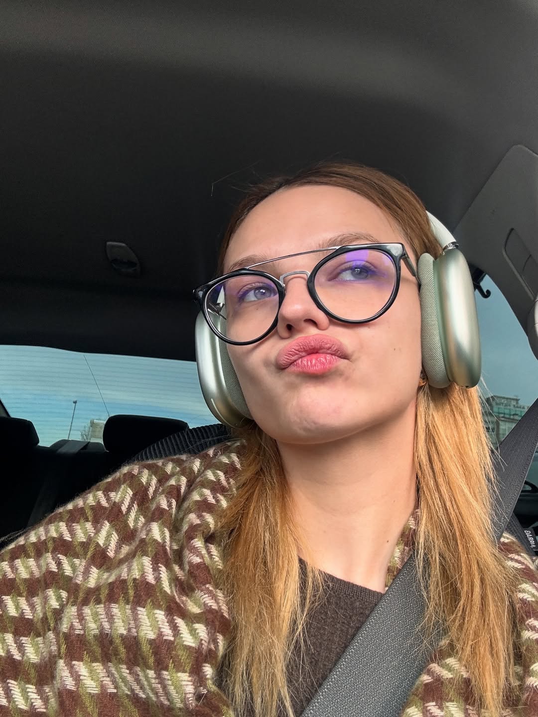 Actrița de la Kanal D comparată cu Gigi Hadid. Ce secrete de frumusețe are Nilsu Berfin Aktaș