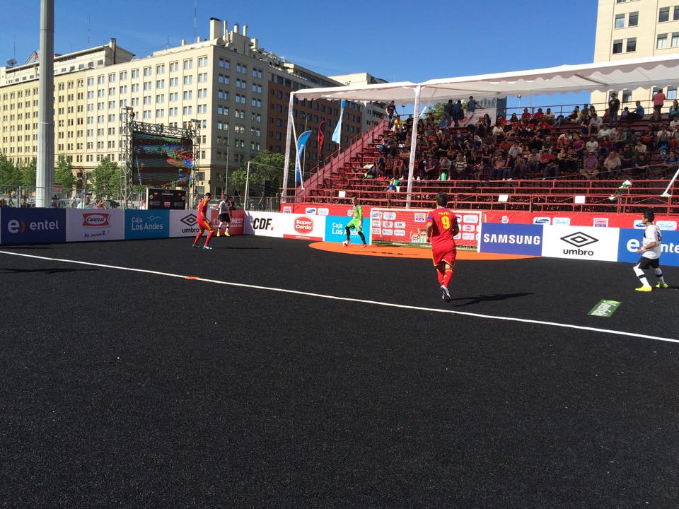 Nu am avut bani pentru Homeless World Cup, ”am împrumutat” un om al străzii din Chile!