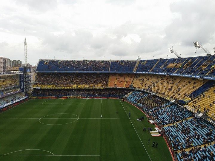Nebunii de la nivelul al treilea al peluzei de pe celebrul "La Bombonera" au făcut tribuna să se miște ca la un seism. Cutremurul produs de "barras bravas"