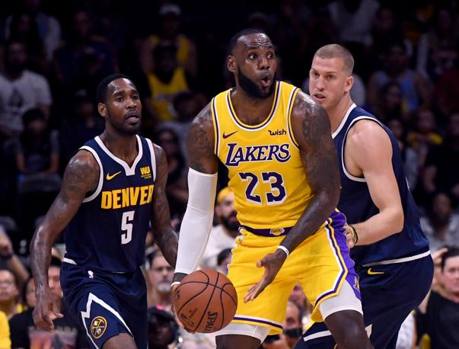 LeBron James a marcat 9 puncte, la debutul pentru Los Angeles Lakers