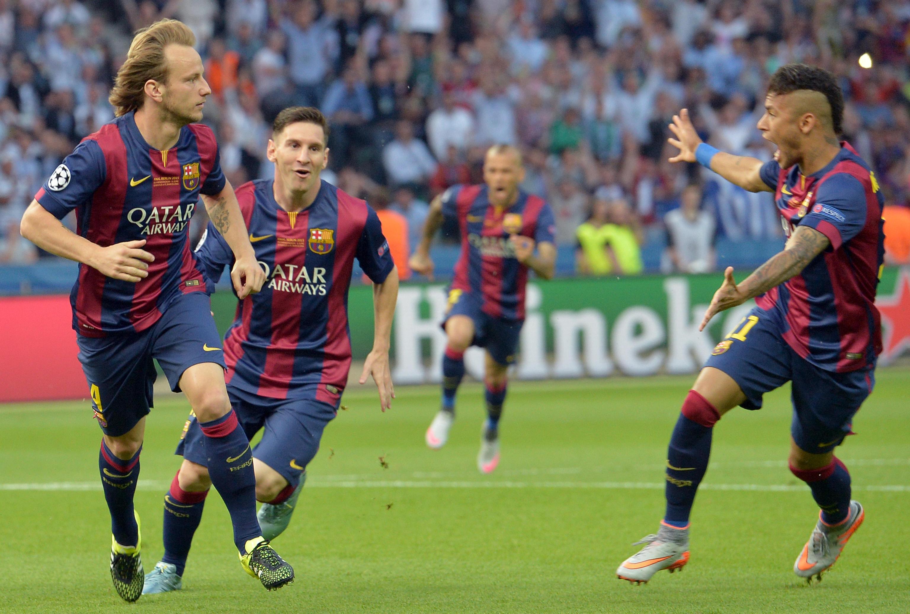 LIGA CAMPIONILOR. JUVENTUS TORINO - FC BARCELONA 1-3. ^Finală de vis! "Extratereştrii" au cucerit pentru a cincea oară cel mai râvnit trofeu european la nivel de cluburi şi au realizat a doua triplă din istoria clubului: campionat, Cupa Spaniei, UCL / LIVE BLOG