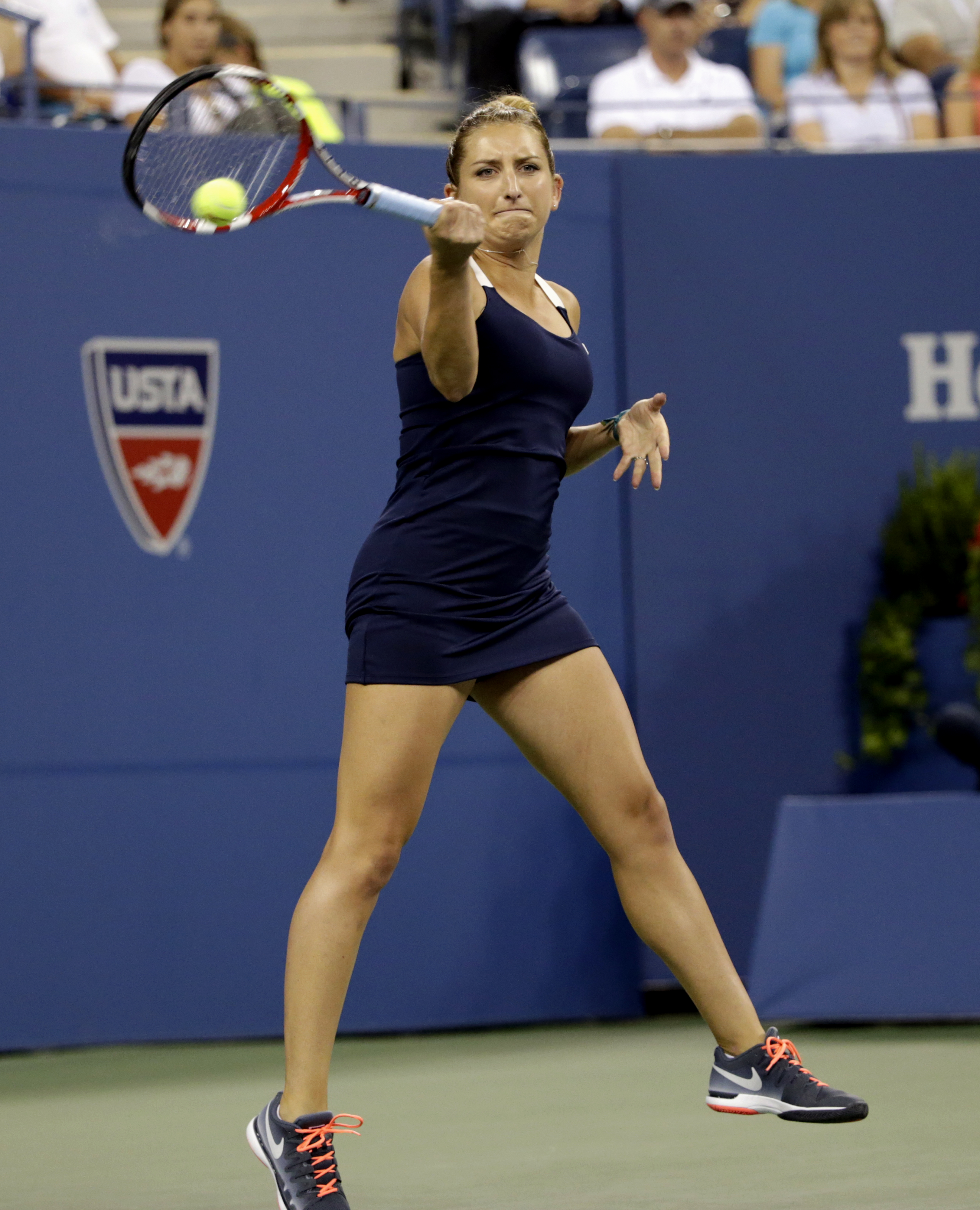 Ce rivală SEXY are Simona Halep! Imagini FABULOASE cu Timea Bacsinszky / GALERIE FOTO