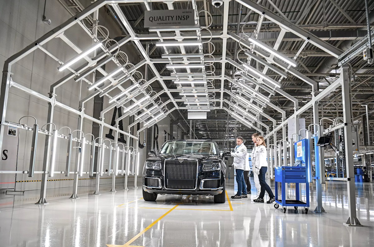 Rușii se laudă că produc în serie Aurus Komendant, SUV-ul de lux de peste 500.000 de euro, doar cu componente autohtone