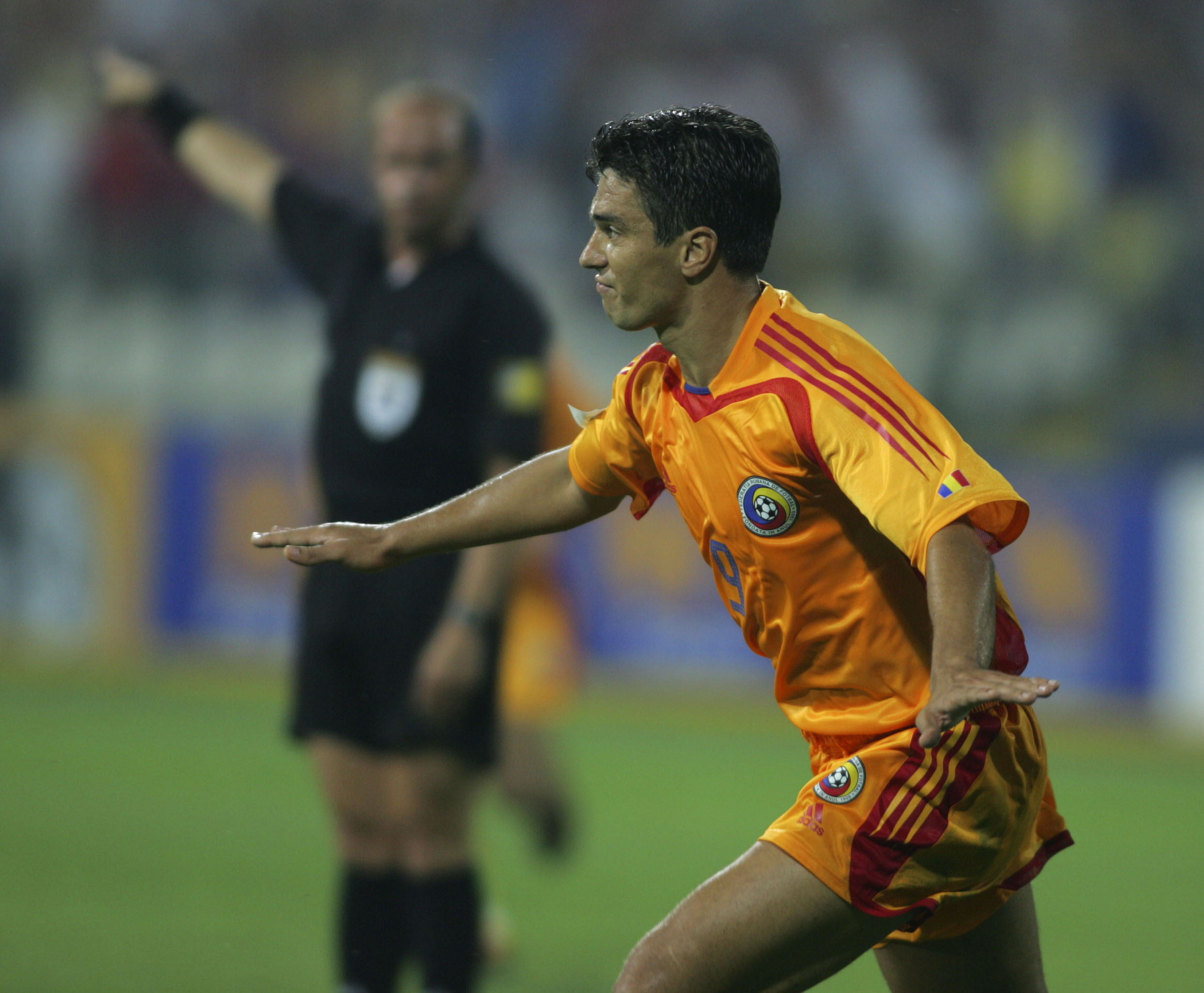 EXCLUSIV / Daniel Pancu ŞOCHEAZĂ: "Am plâns în baie, SĂ MOARĂ MAMA!"