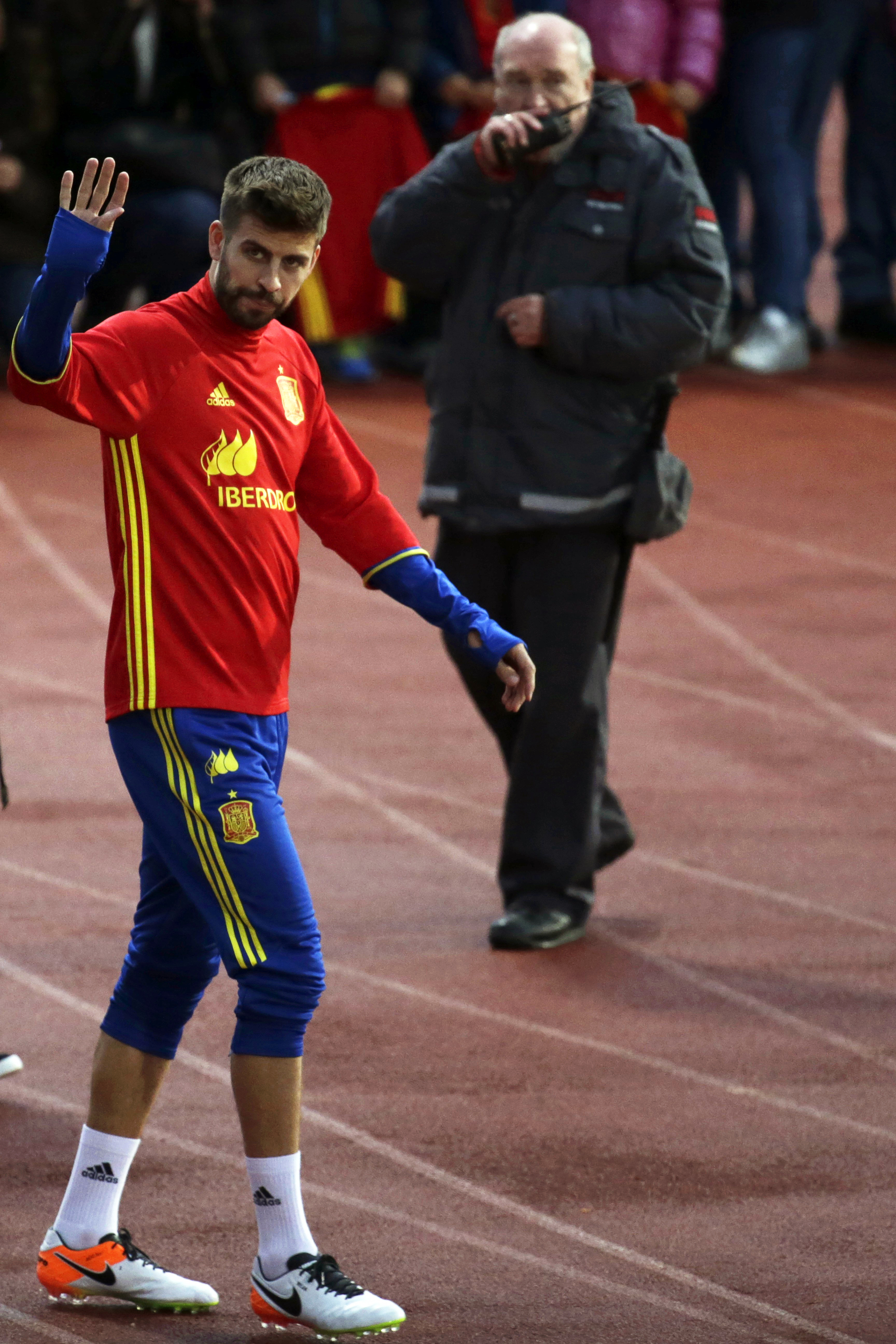 Spania vine la Cluj fără Sergio Busquets. Mijlocașul Barcelonei și-a fracturat un deget de la mână. Imagini inedite din cantonamentul campioanei europene și mondiale / GALERIE FOTO&VIDEO