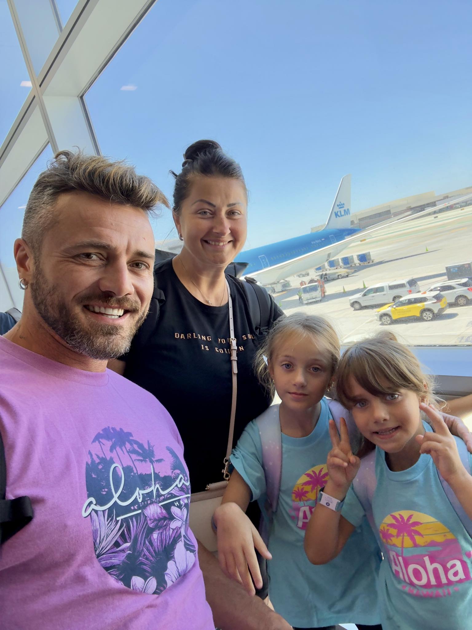 Gabriela Cristea le răspunde celor care au criticat-o că și-a luat fetele în America. „Am fost întrebați deseori de ce am cheltuit banii”