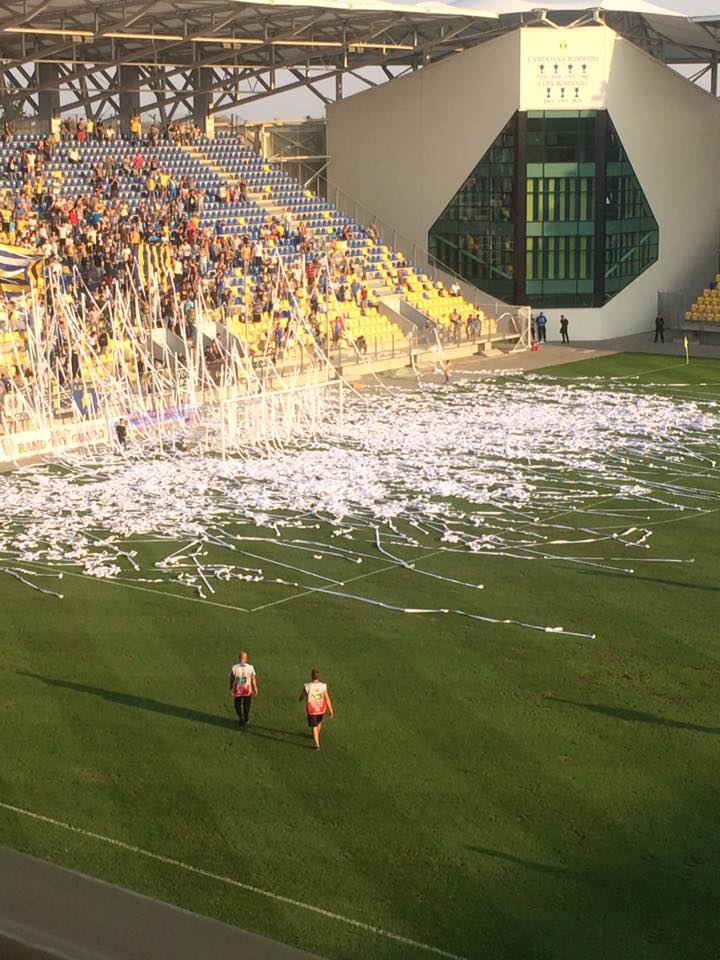 Petrolul Ploiești, încă un show! Peste 5.000 de oameni la meciul de liga a patra Prahova | FOTO&VIDEO