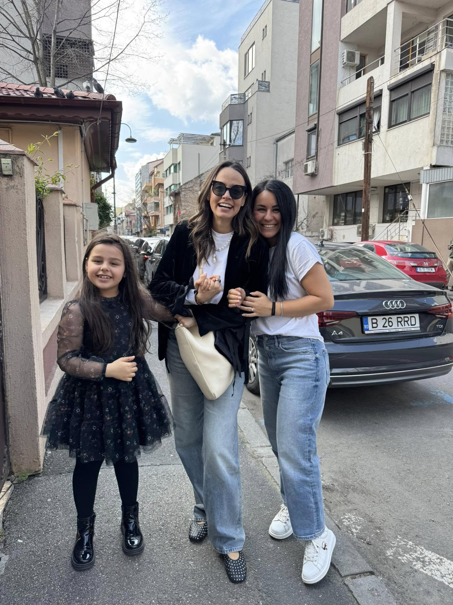 Cum arată acum Măriuca, fetița pe care Andreea Raicu a „adoptat-o” cu sufletul la doar șase ani. Revederea lor a fost emoționantă