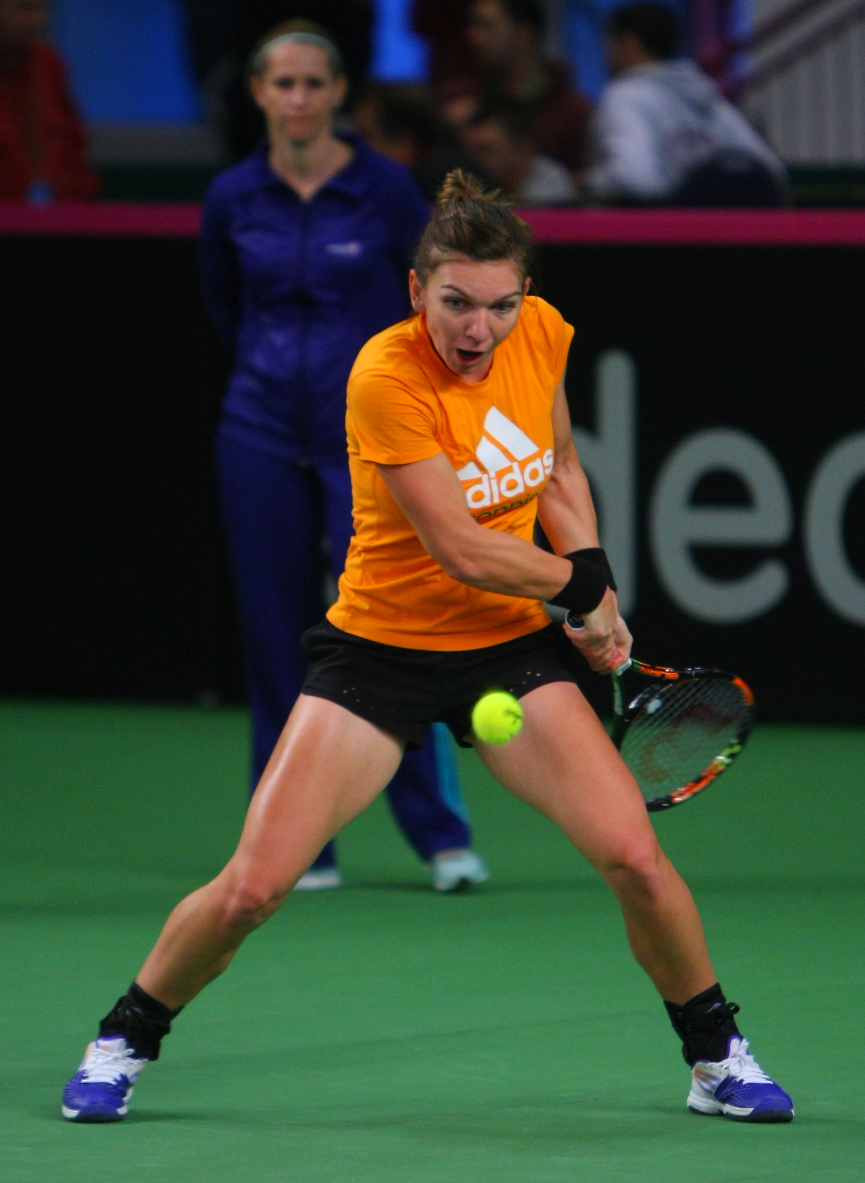 Fed Cup, România - Spania 1-2. ^Simona Halep nu i-a făcut față ”tancului” Garbine Muguruza / LIVE BLOG & GALERIE FOTO