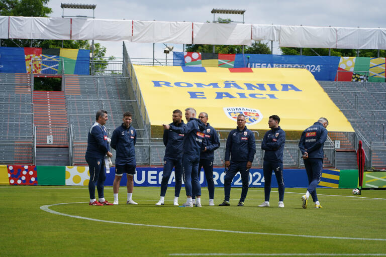 EURO 2024. Aproape 4.000 de români au venit să-i încurajeze pe tricolori la primul antrenament din Germania