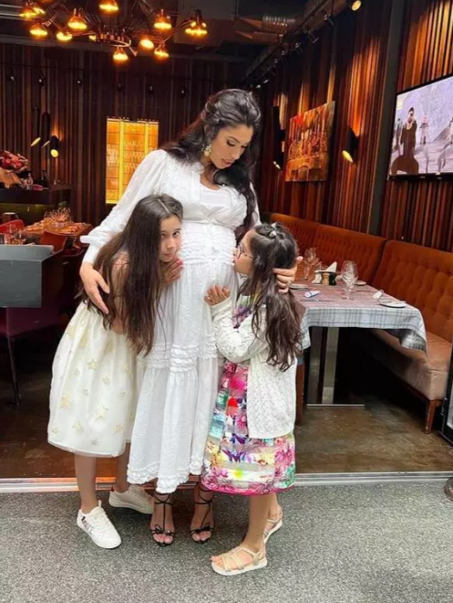 Raluca Pastramă divorțează de Ibrahim Ibru: „Poate nu am fost sortiți să fim împreună”. Ce se va întâmpla cu fetița lor