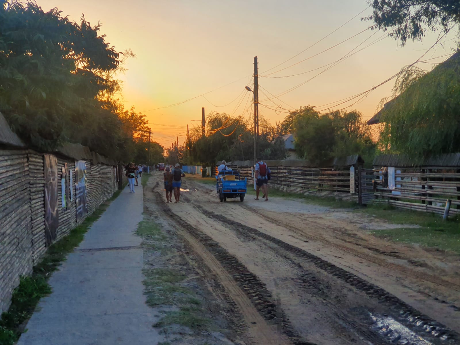 Corespondență de la Festivalul ANONIMUL. Un film a stârnit atât de mult interes, încât unii spectatori au rămas pe afară. Ce urmează în weekend