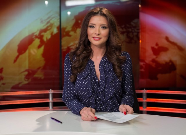 Ilinca Obădescu, accident vestimentar în direct la Kanal D. Cum a trecut peste momentul stânjenitor